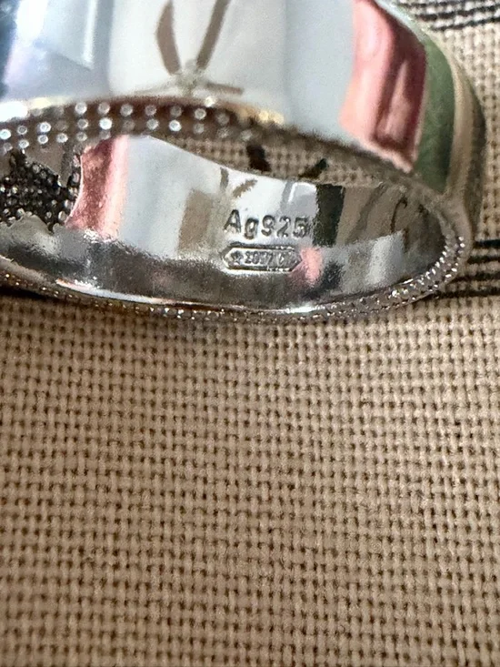 Gucci Silver Interlocking G Women's Signet Ring size 7 - Picture 5 of 5